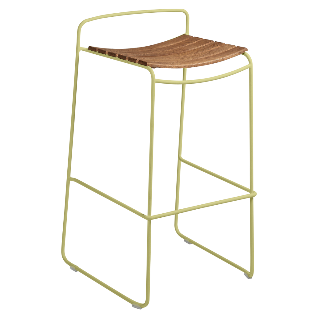 Un tabouret vert avec une assise en bois.
