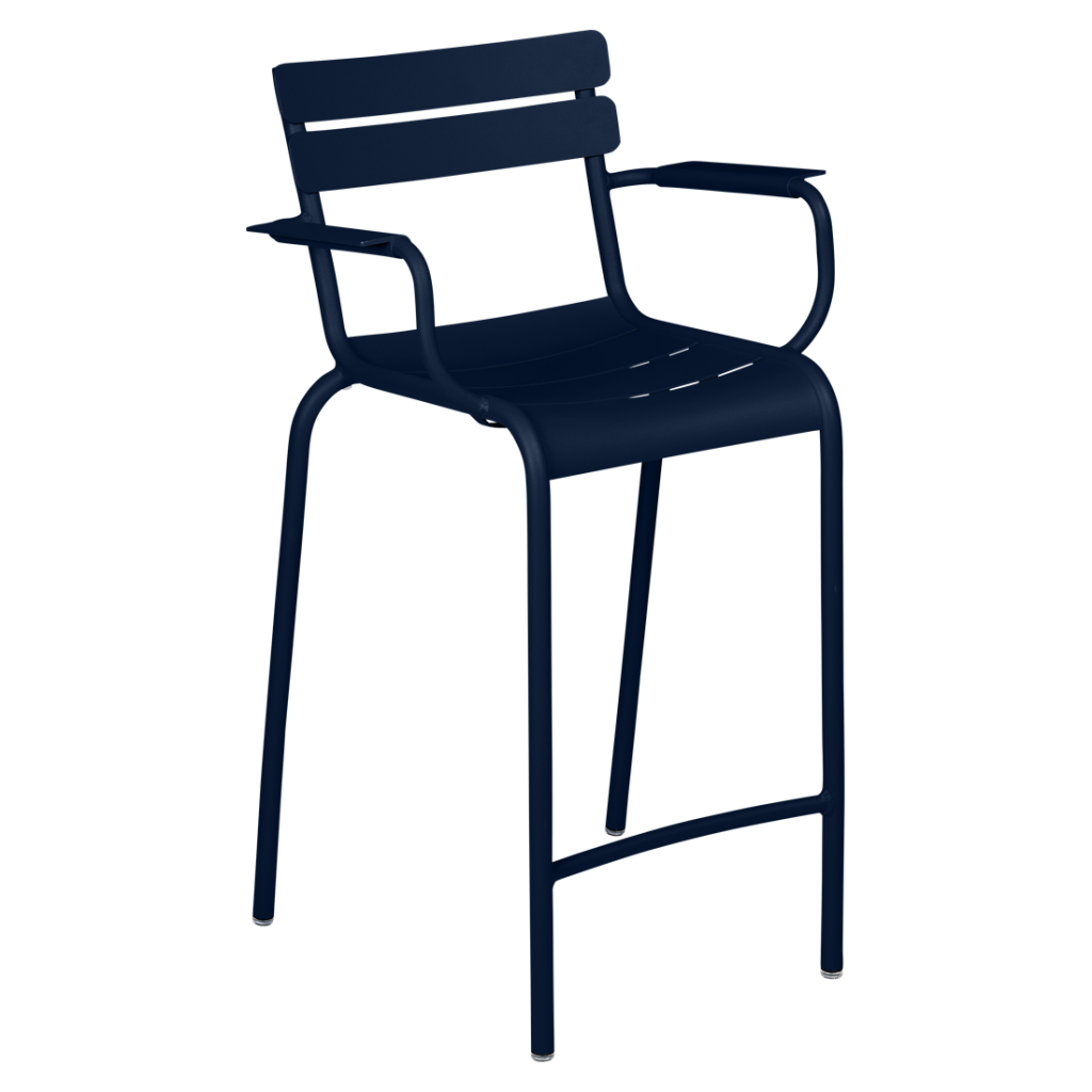 Une image d’une chaise de bar bleu foncé.
