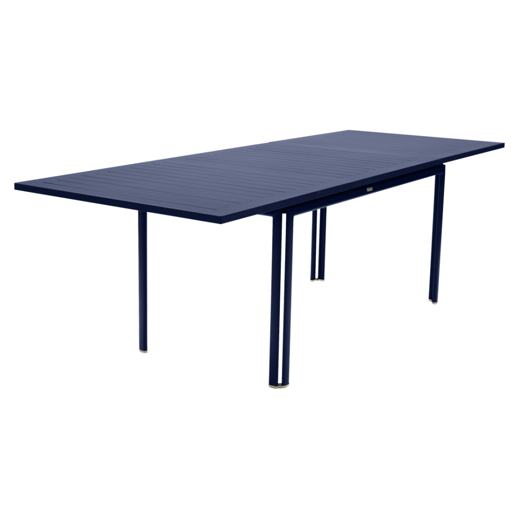 Une table rectangulaire avec un cadre et des pieds noirs.