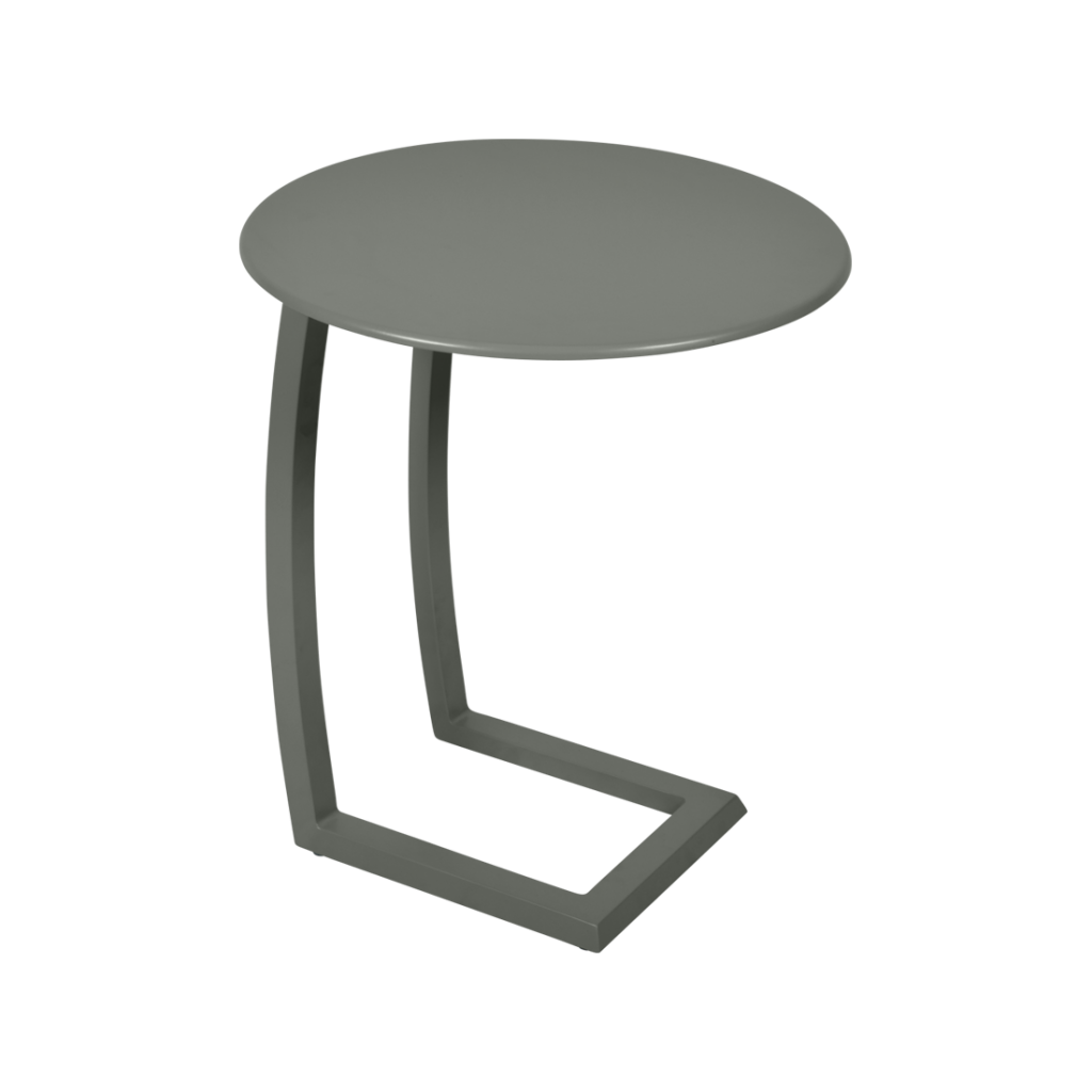 Une table d'appoint grise avec une base en métal.