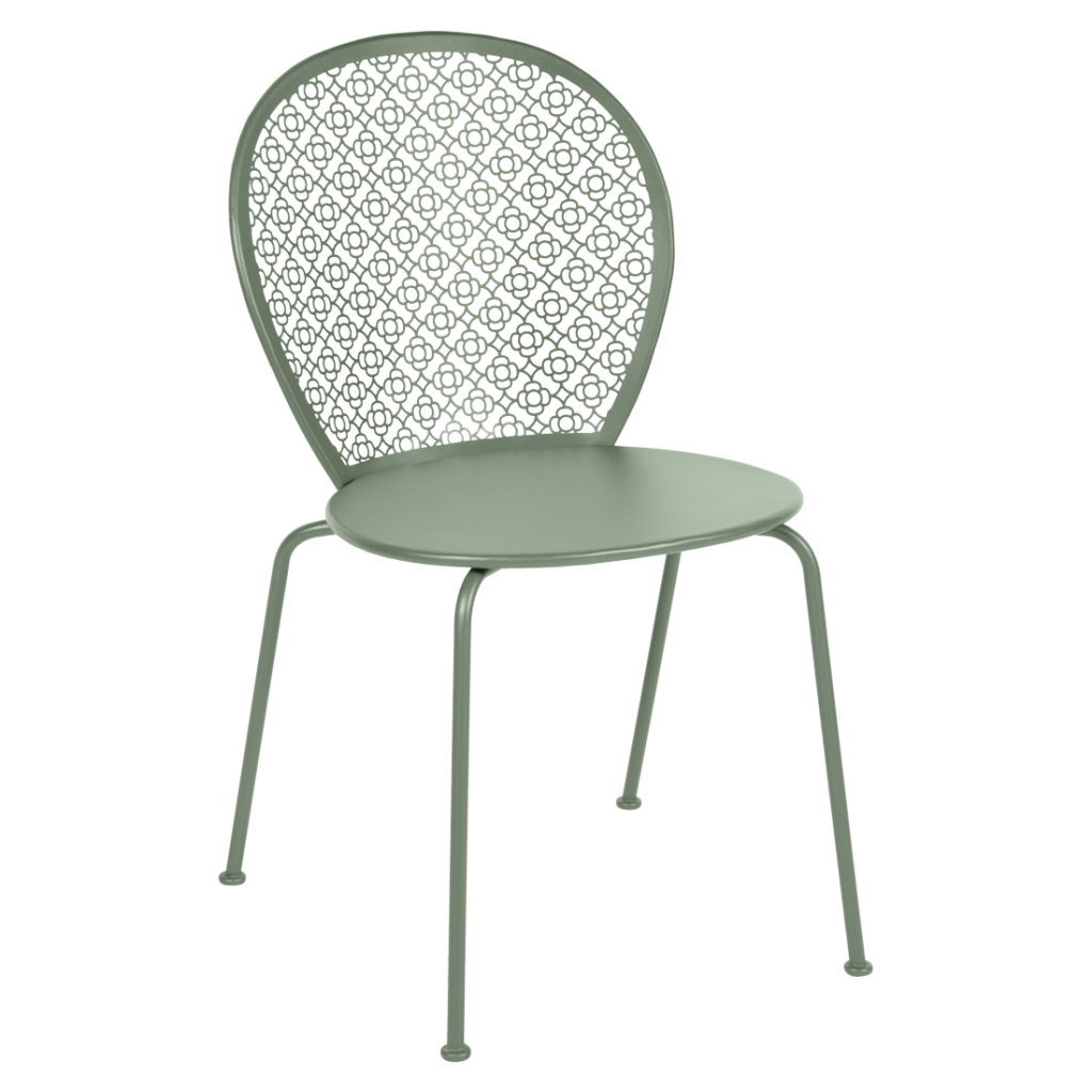 Une chaise en métal vert avec une structure en métal.