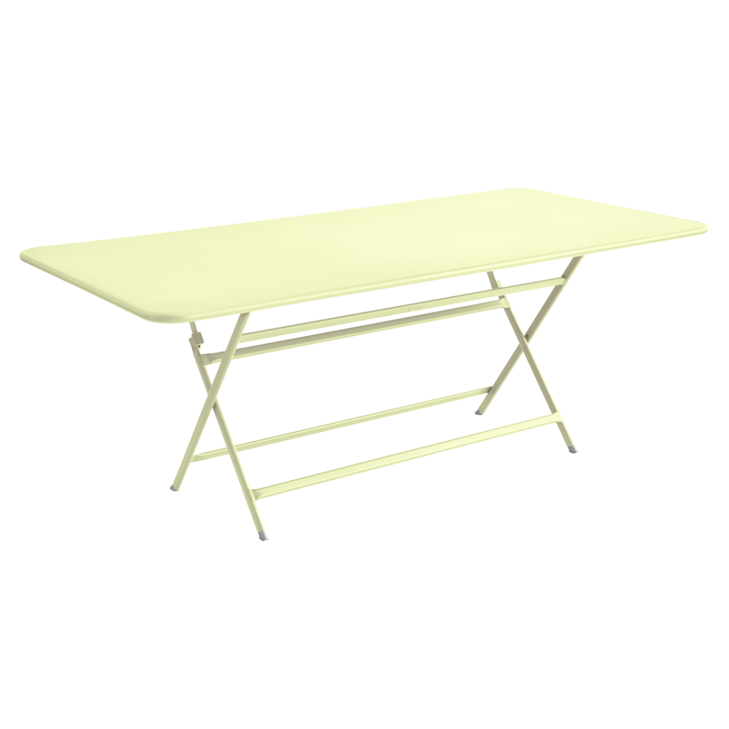 Une table pliante jaune sur fond blanc.
