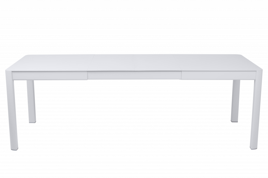 Un bureau blanc sur fond noir.