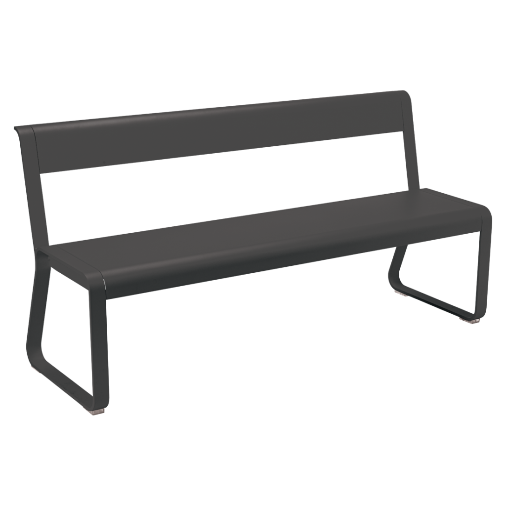 Un banc noir sur fond blanc.