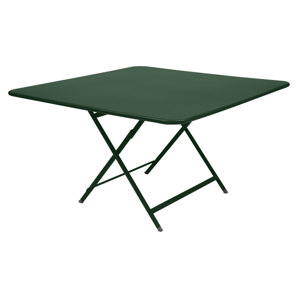 Une table pliante verte sur fond blanc.