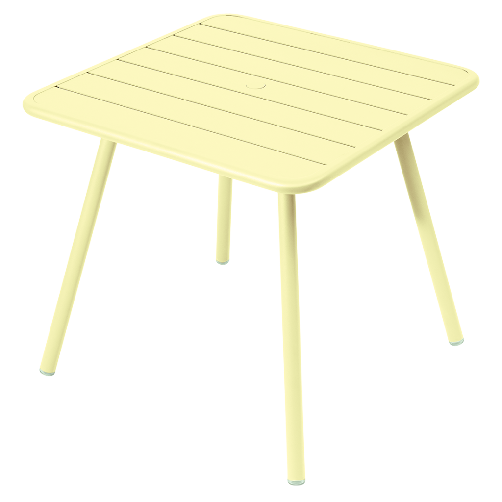 Une table d'extérieur avec un plateau et des pieds jaunes.