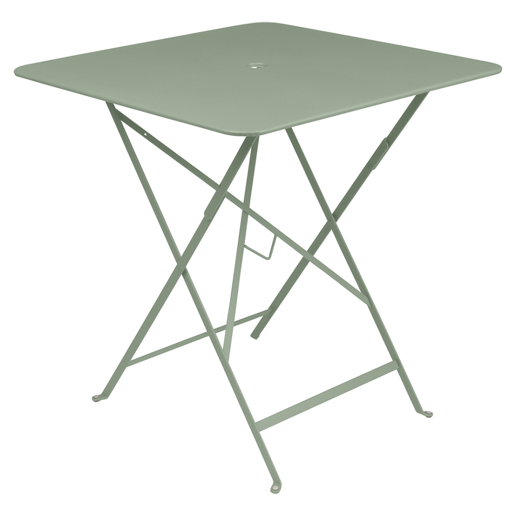 Une table pliante verte avec une structure en métal.