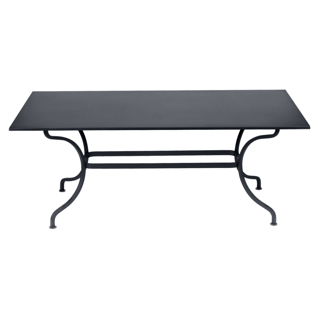 Une table en métal noir avec un plateau noir.