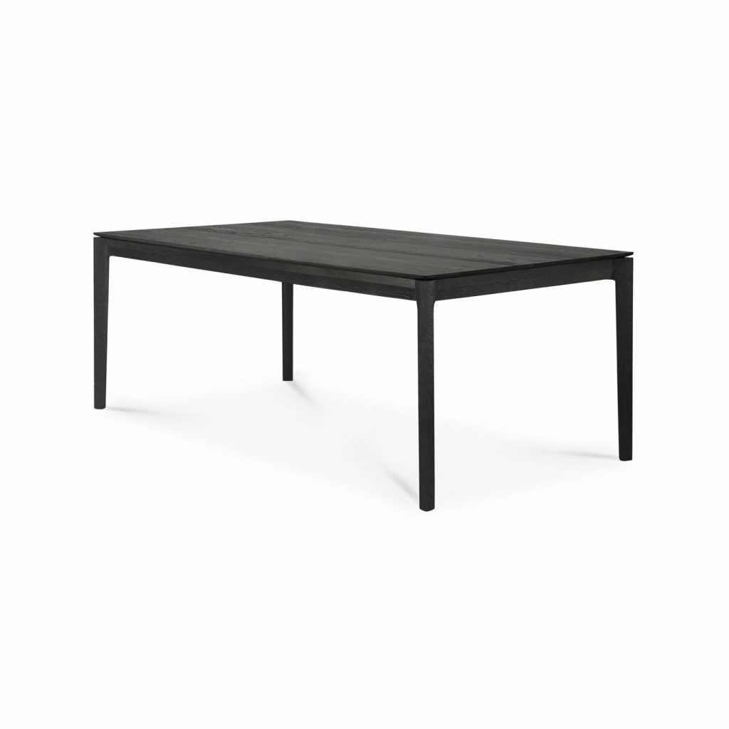 Une table à manger noire sur fond blanc.