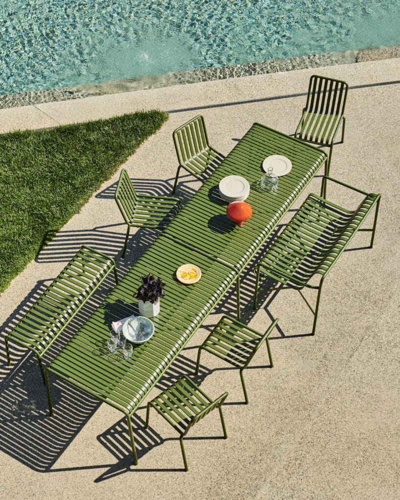 Une Table Palissade, table à manger 170 x 90 cm.