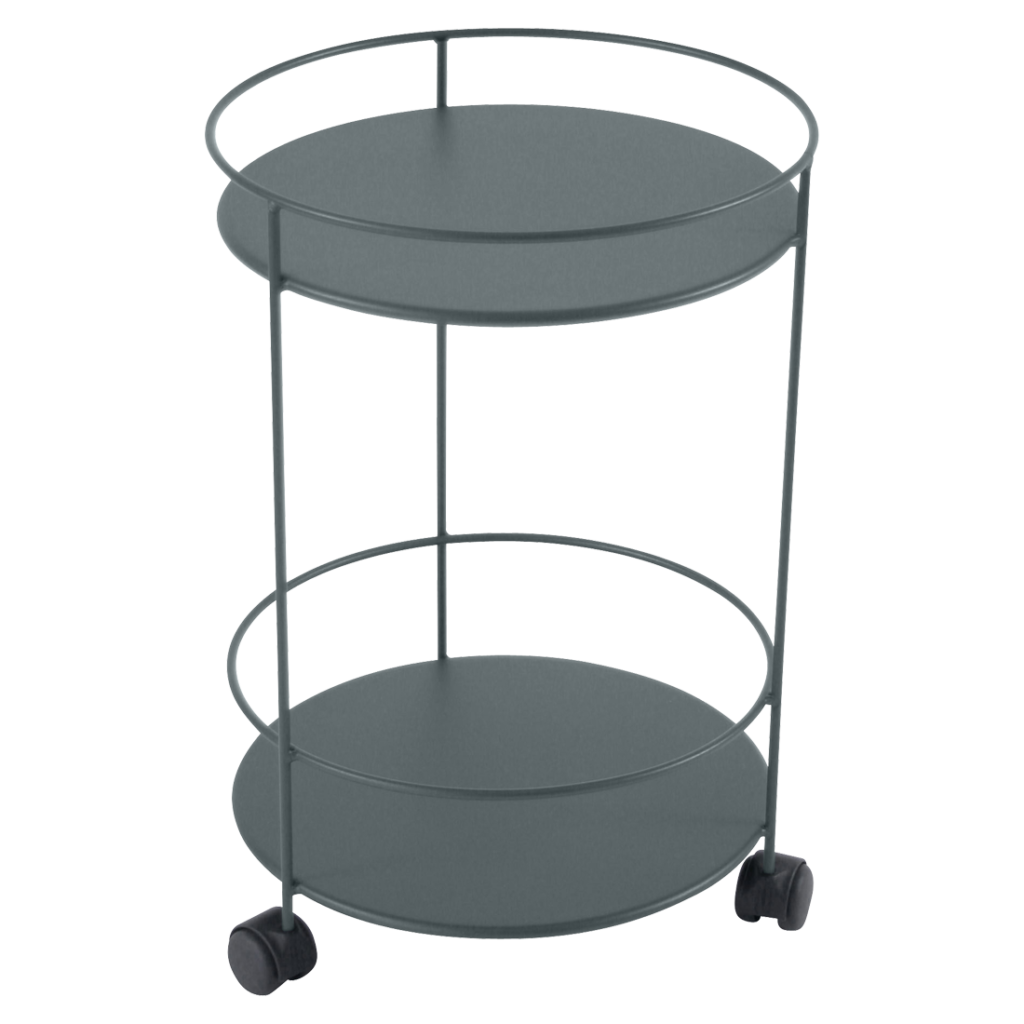 Un chariot rond en métal avec roues sur fond blanc.