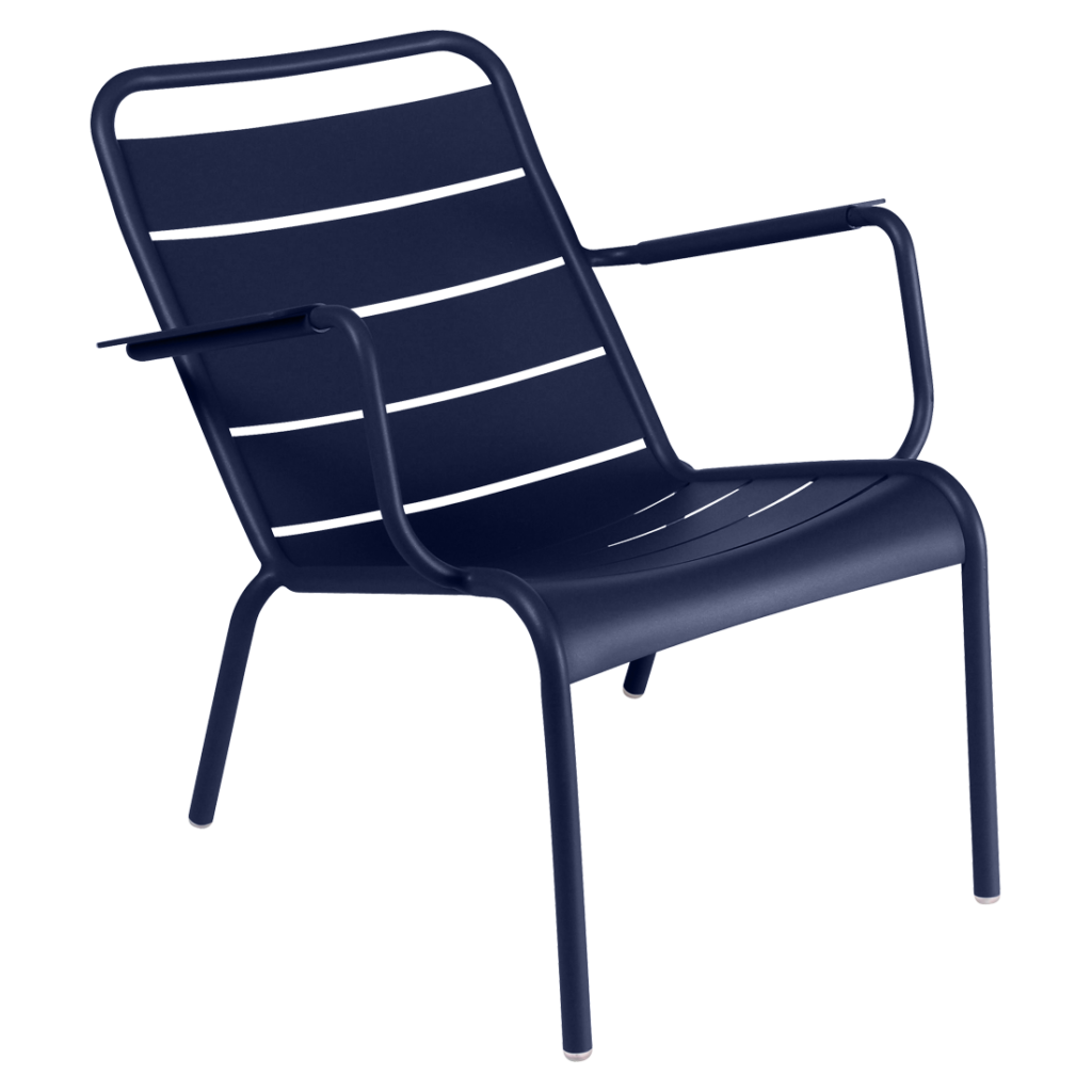 Fauteuil bas luxembourg en aluminium laque couleur bleu abysse