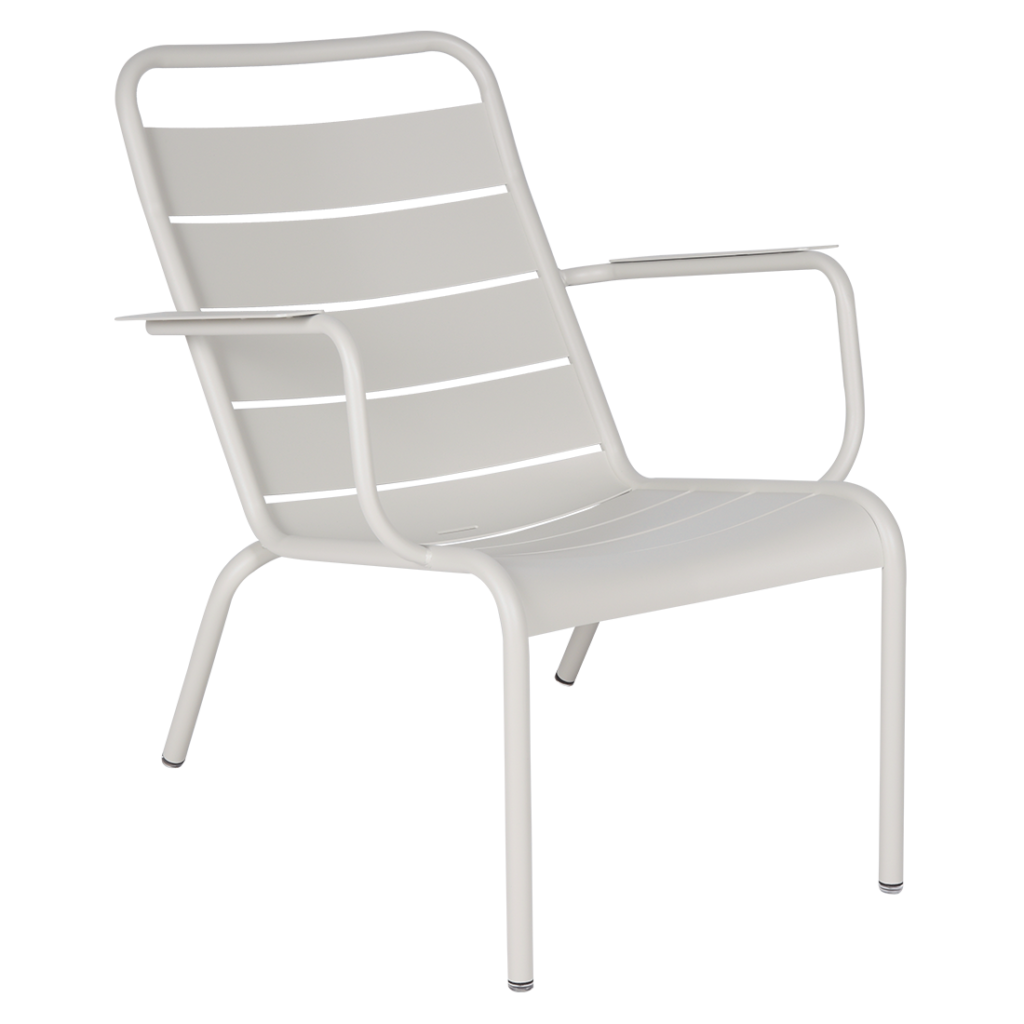 Fauteuil bas luxembourg en aluminium laque couleur gris argile