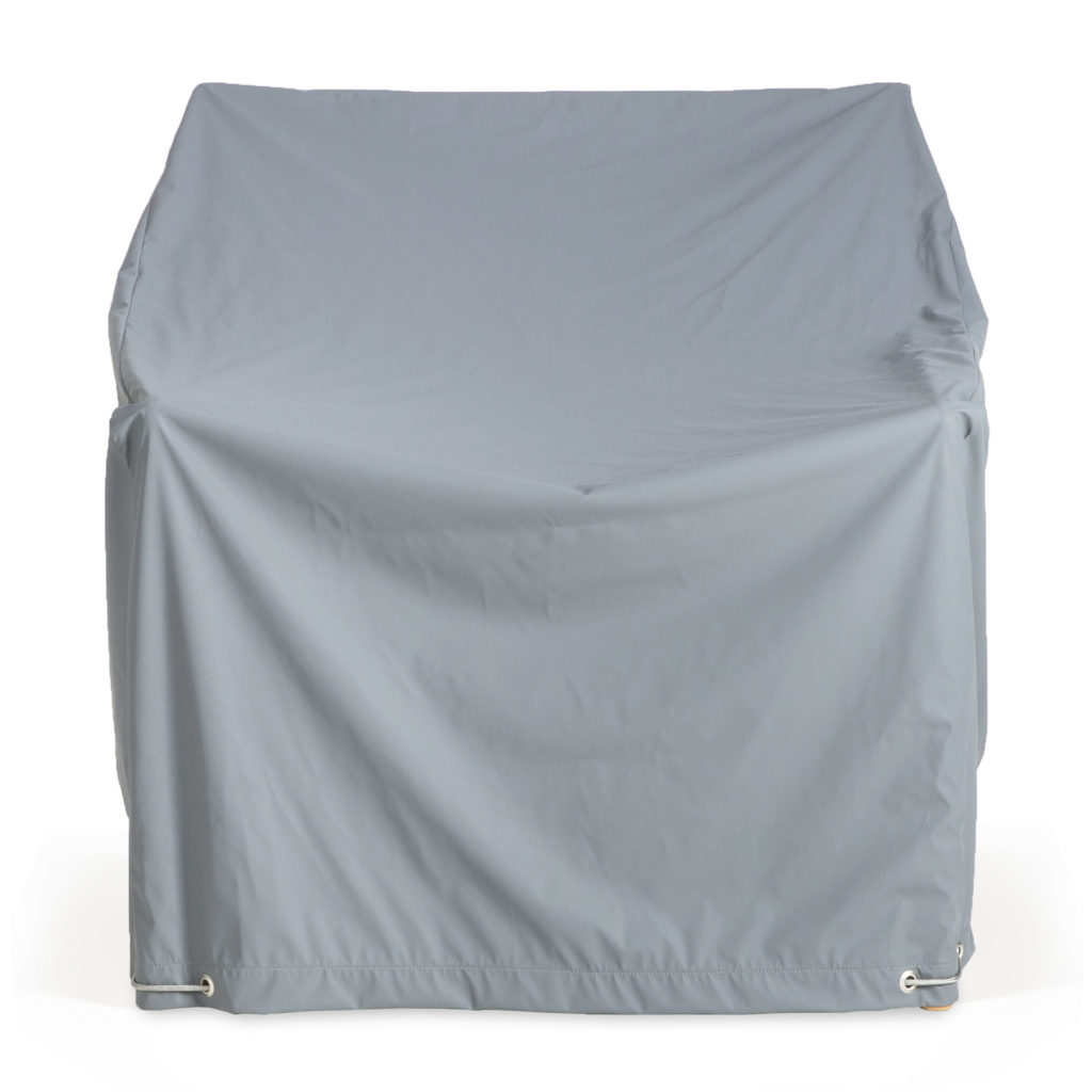 Une Housse imperméable grise imperméable pour canapé de jardin Jack sur fond blanc.