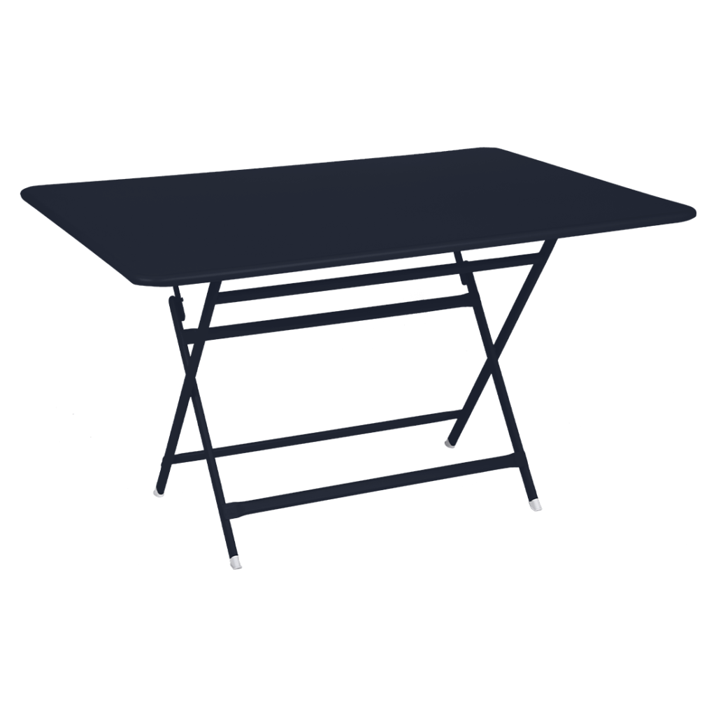 Une table pliante noire sur fond noir.