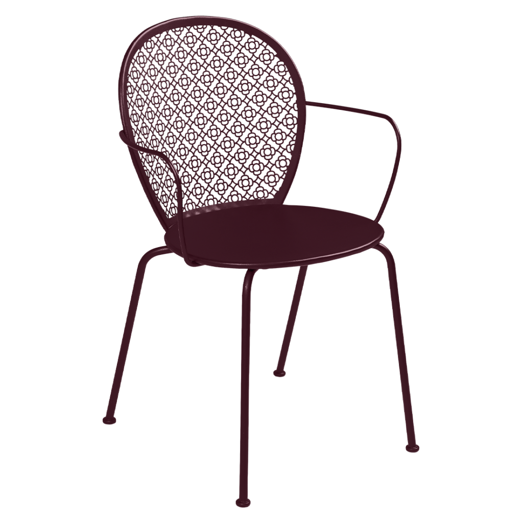 Une chaise Fauteuil Lorette pour une utilisation en extérieur.