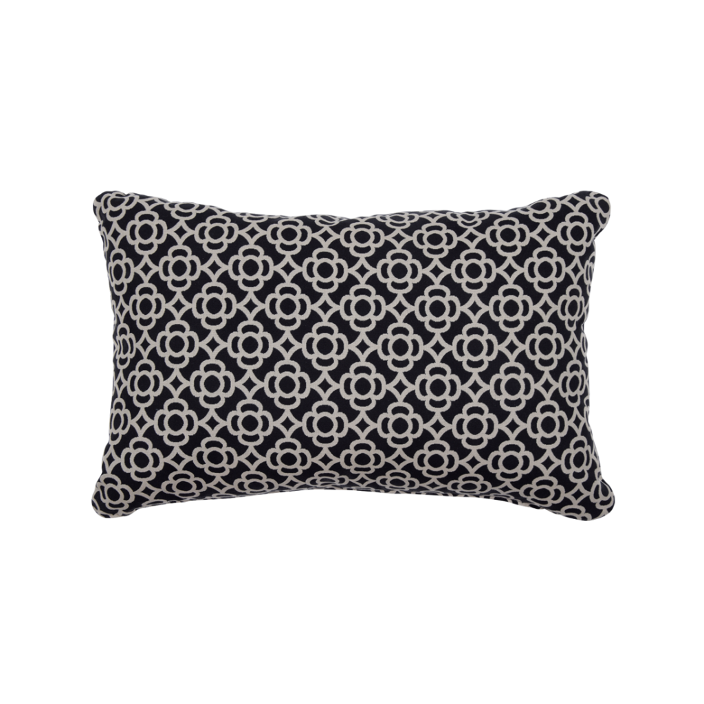 Un oreiller Coussin Lorette 68x44cm au motif géométrique, mesurant 68x44cm.