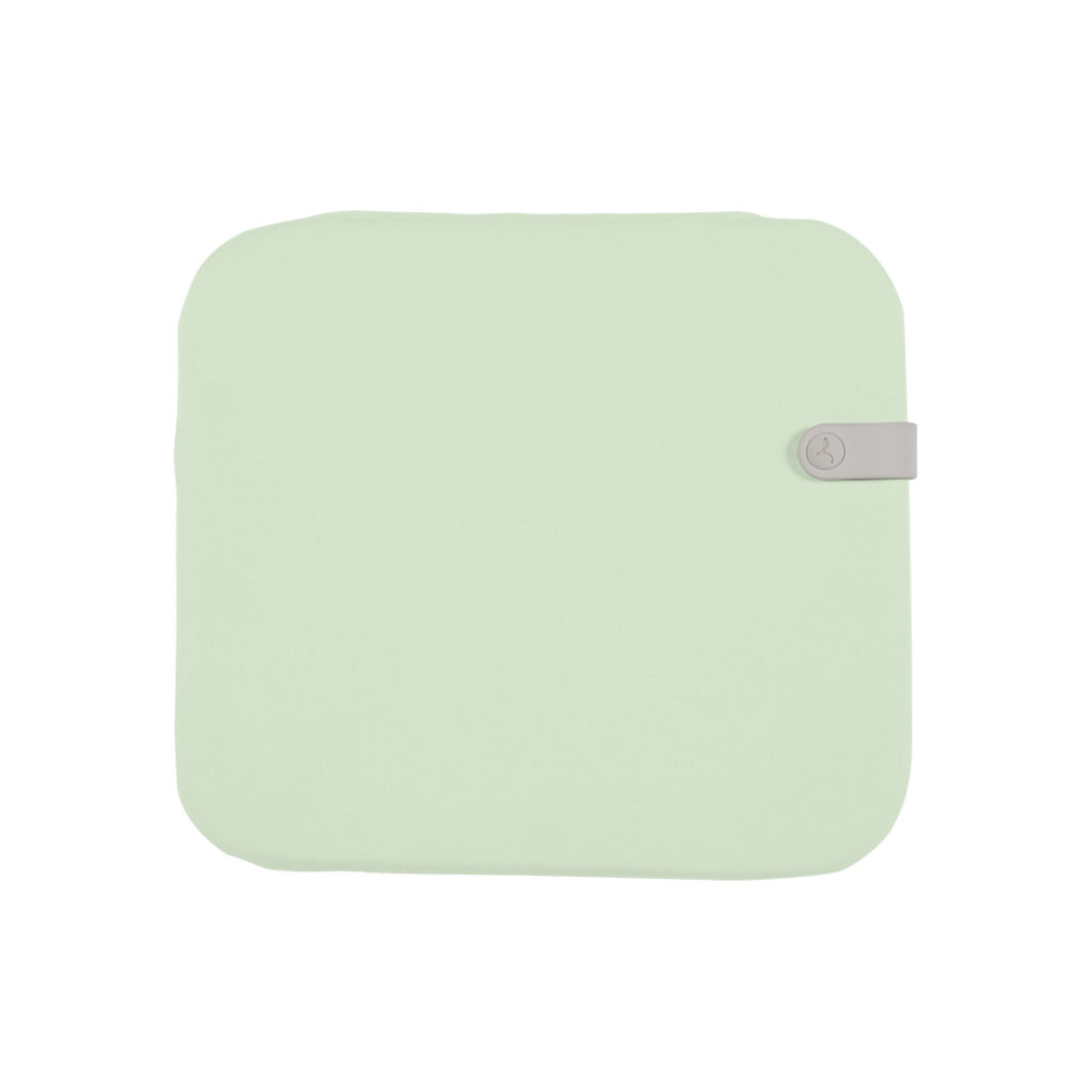 Une image de Galette Color Mix 41 x 38 cm, un petit carré vert sur fond blanc mettant en valeur un mélange de couleurs.