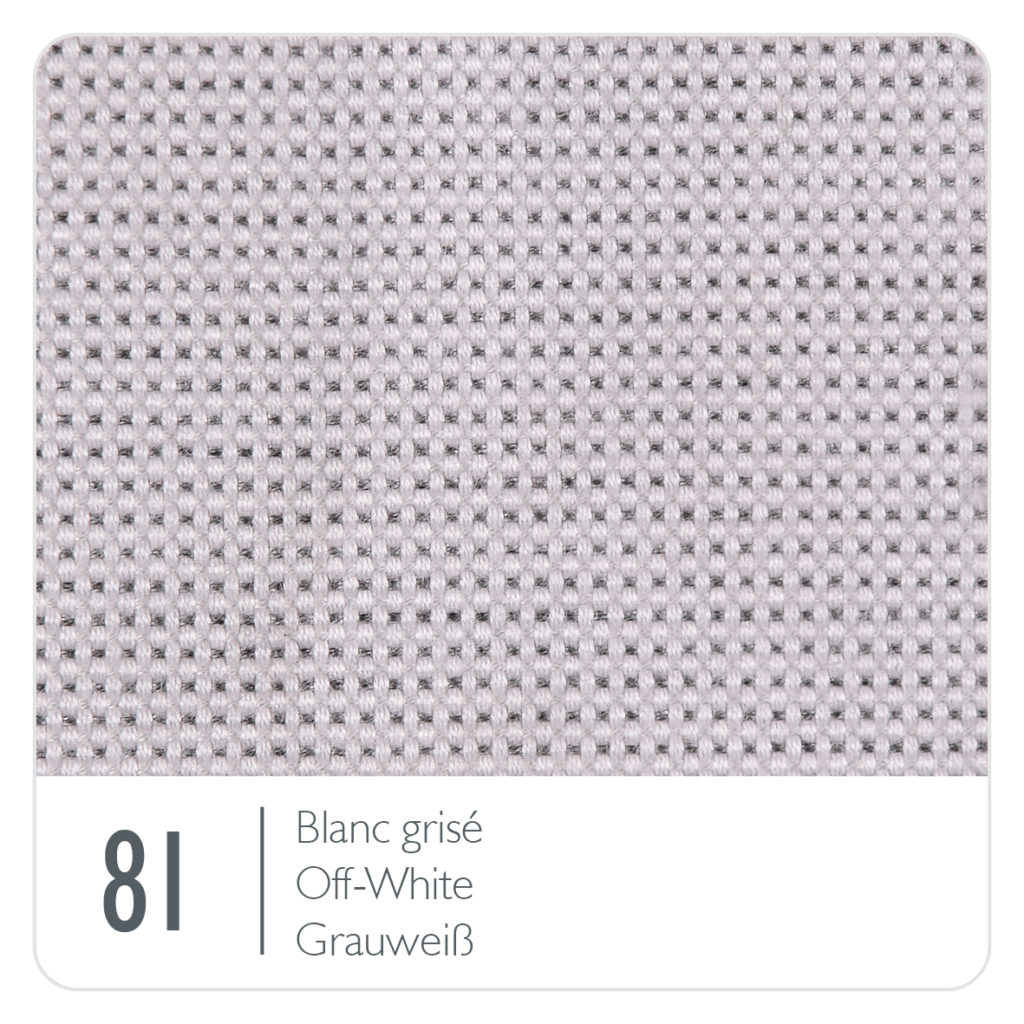 L'un des mots clés pouvant être utilisés dans la description modifiée est « blanc coton ». De plus, un autre mot-clé qui pourrait être ajouté est « points ».
Description modifiée : A