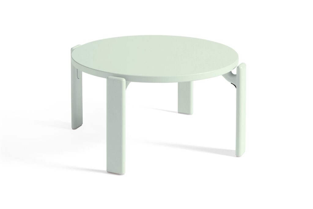 Une table basse ronde bleu ardoise minimaliste, connue sous le nom de « table basse », comporte quatre pieds droits pour un design élégant.