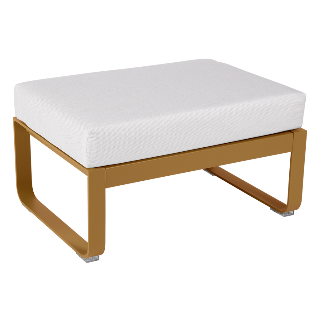 Pouf Bellevie moderne avec un coussin blanc sur un élégant cadre en métal doré.