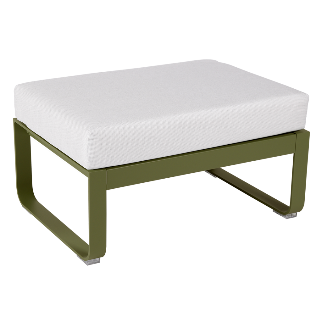 Pouf Bellevie moderne en métal vert olive avec un coussin blanc sur le dessus, isolé sur fond transparent.