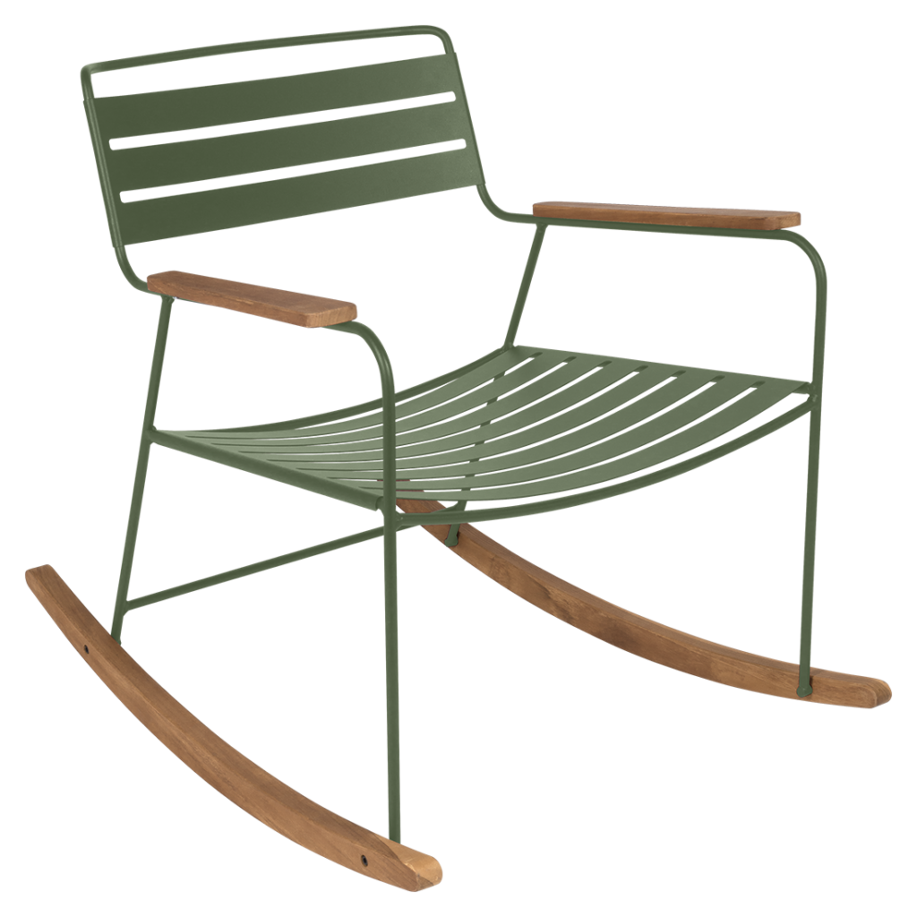 Un surprenant rocking chair vert en opaline.
