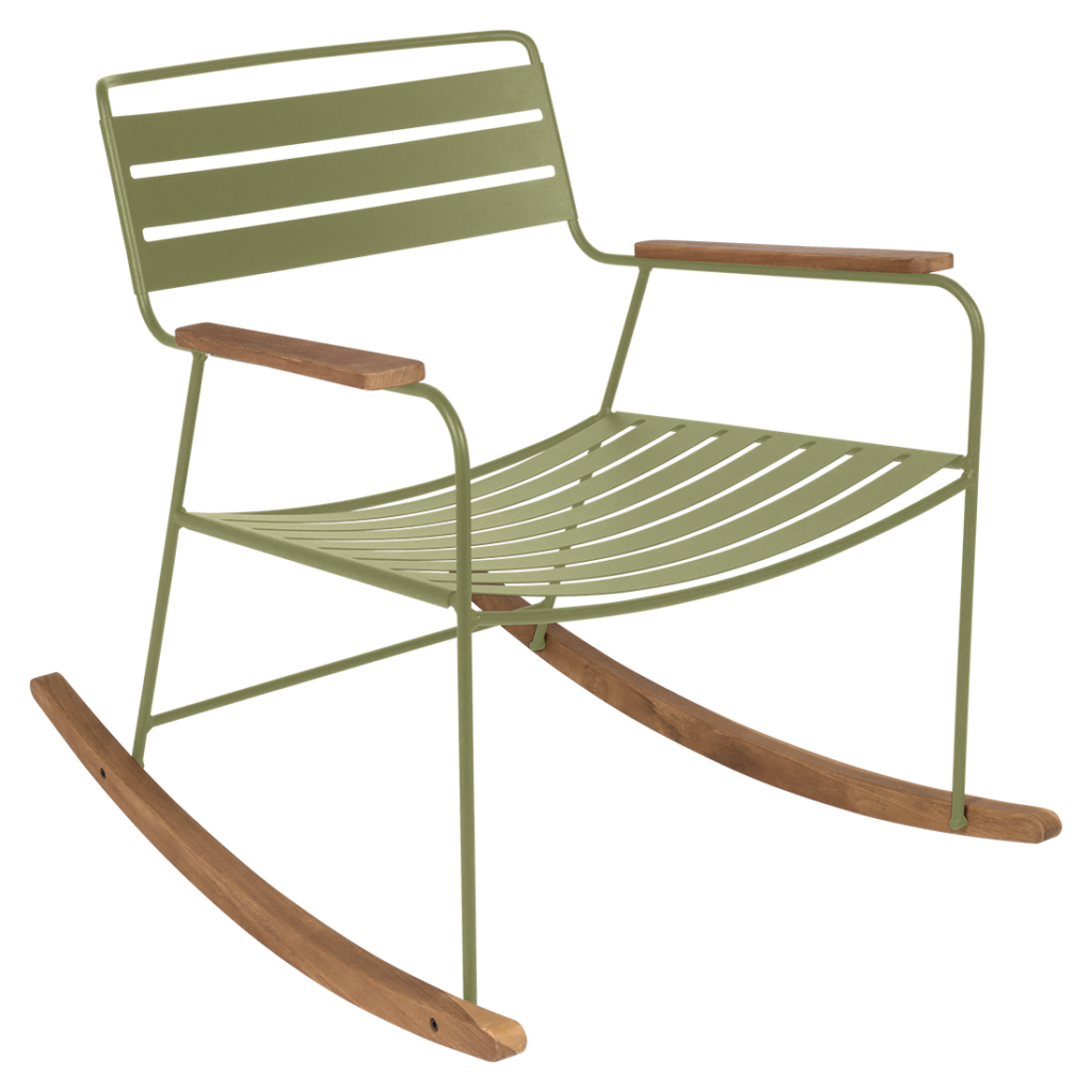 Un surprenant rocking chair avec une structure en opaline verte.