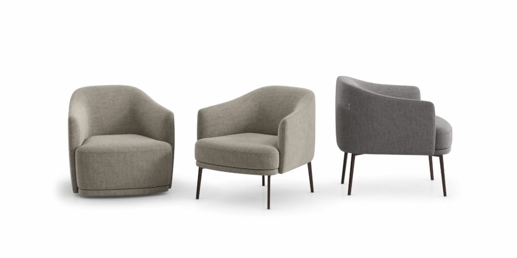 Une paire de chaises Fauteuil Lennox avec un tissu gris et des pieds en métal.