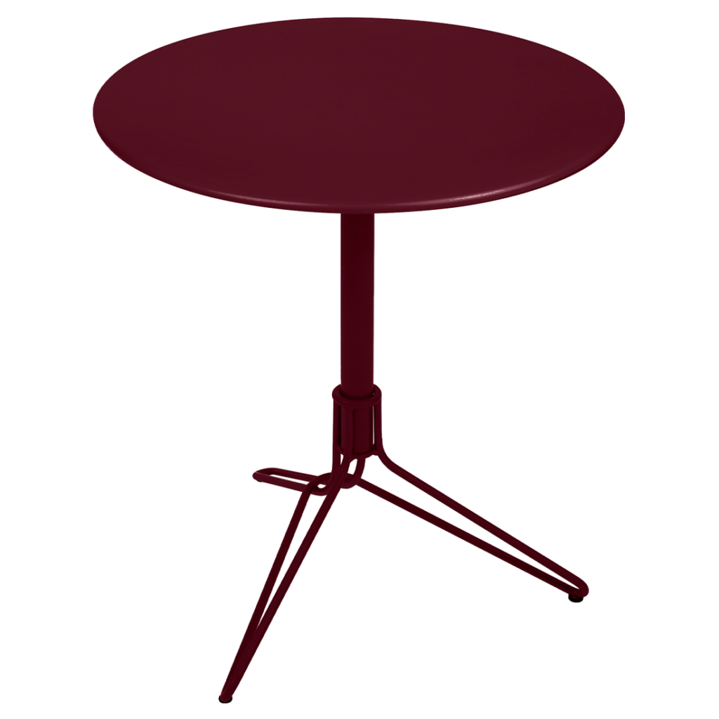 Une table Guéridon ronde de couleur marron avec un piétement tripode en métal, représentée sur un fond uni clair.