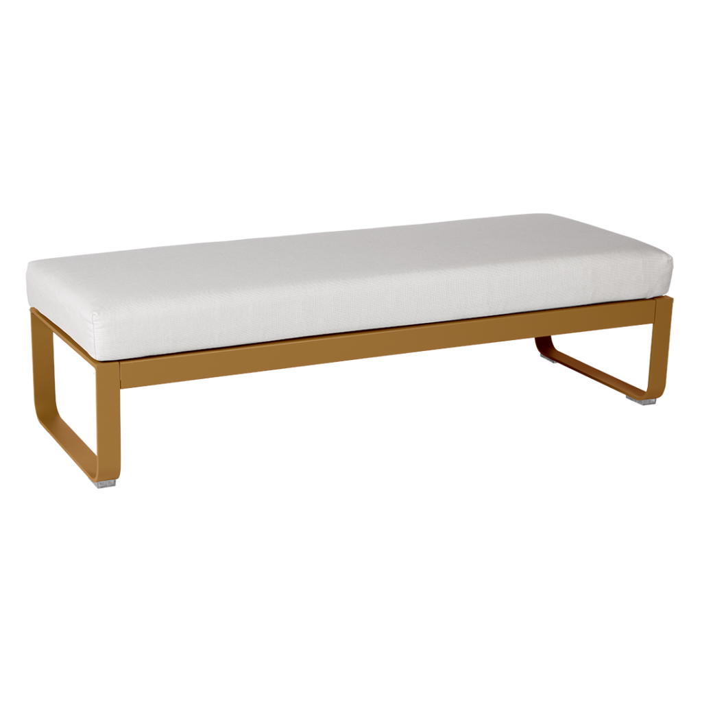 Pouf Banquette Bellevie 2 places blanc moderne avec un plateau rembourré et des pieds en bois courbés sur fond transparent.