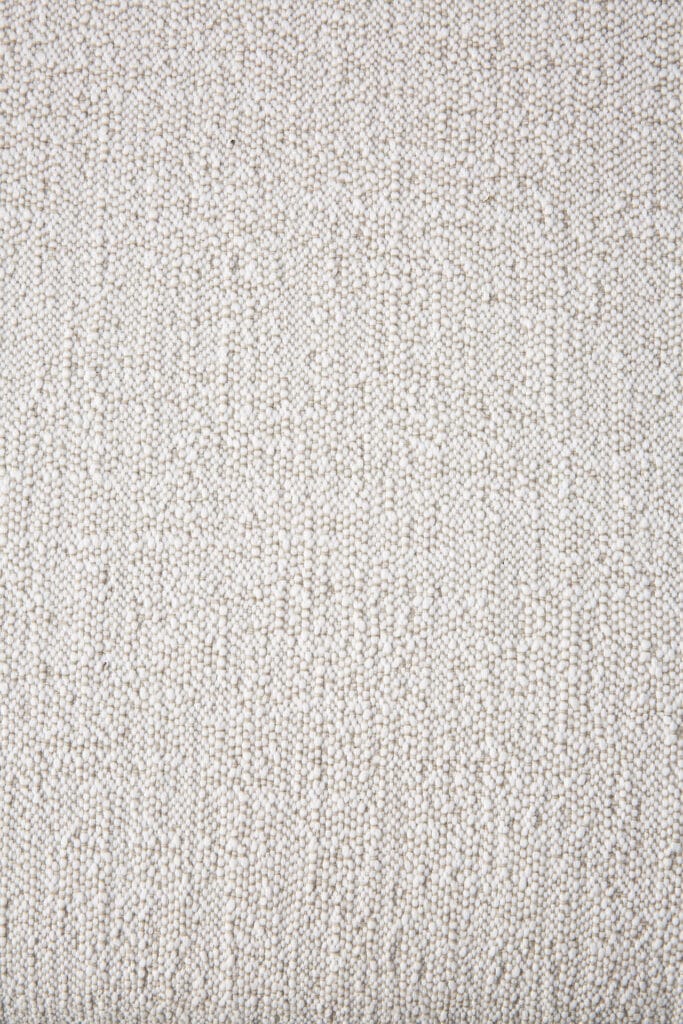 Un gros plan d'un Canapé Jack 3 places, tissu teck noir.