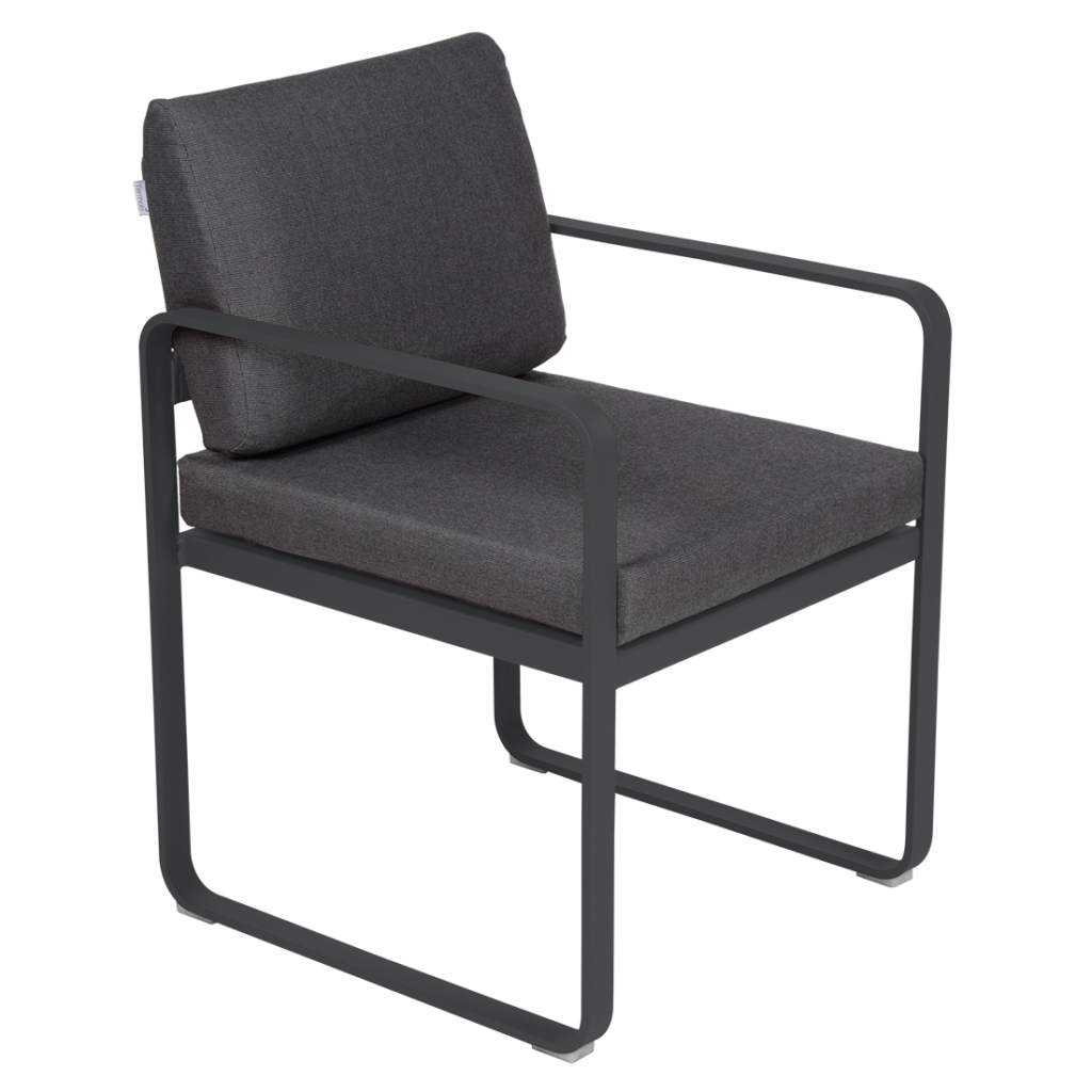 Une chaise de salle à manger Fauteuil de repas Bellevie avec un cadre noir.