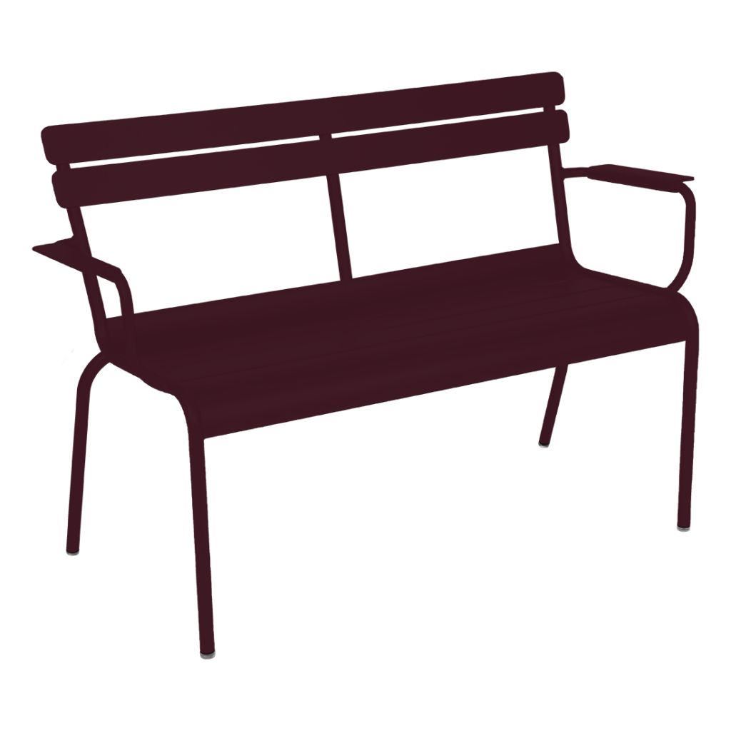 Un banc Luxembourg en marron avec des accoudoirs Gris Lapilli sur fond noir.