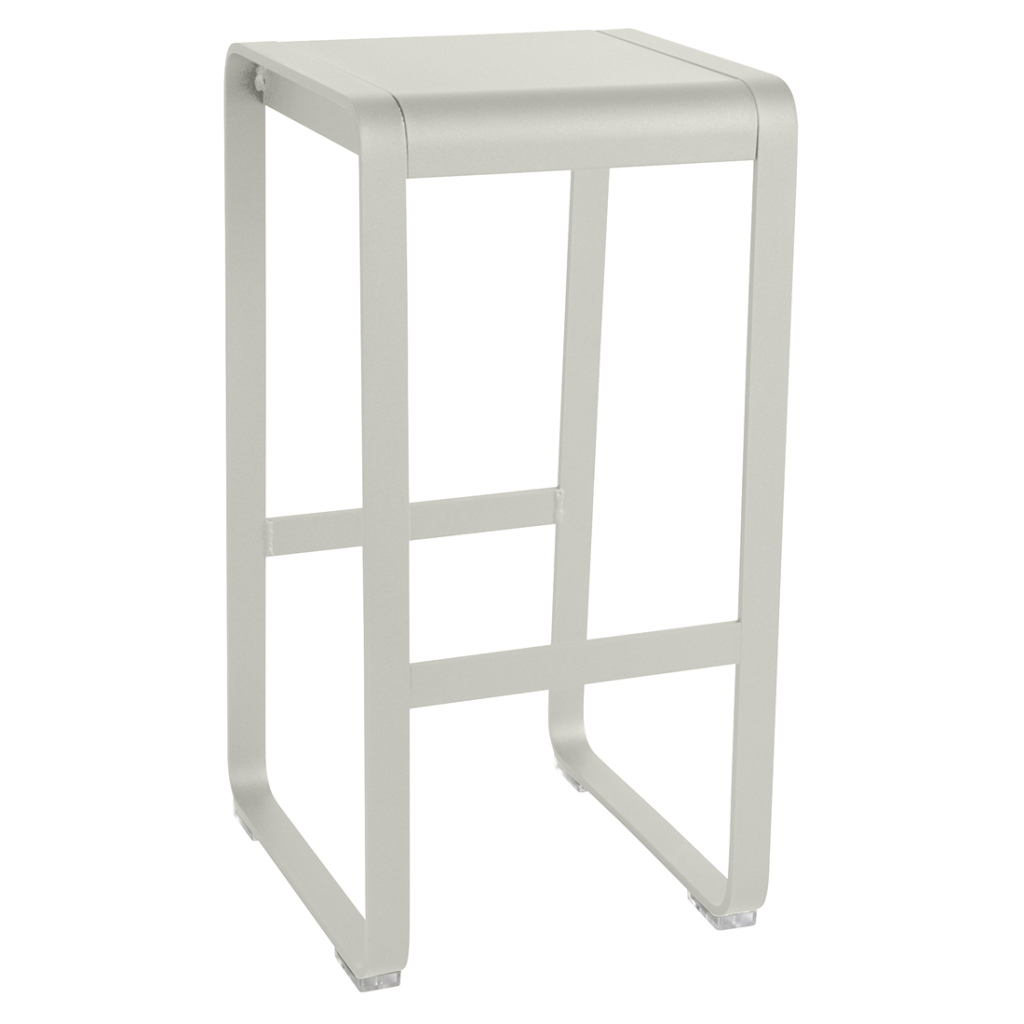 Un tabouret de bar Tabouret haut Bellevie blanc avec une structure en métal.