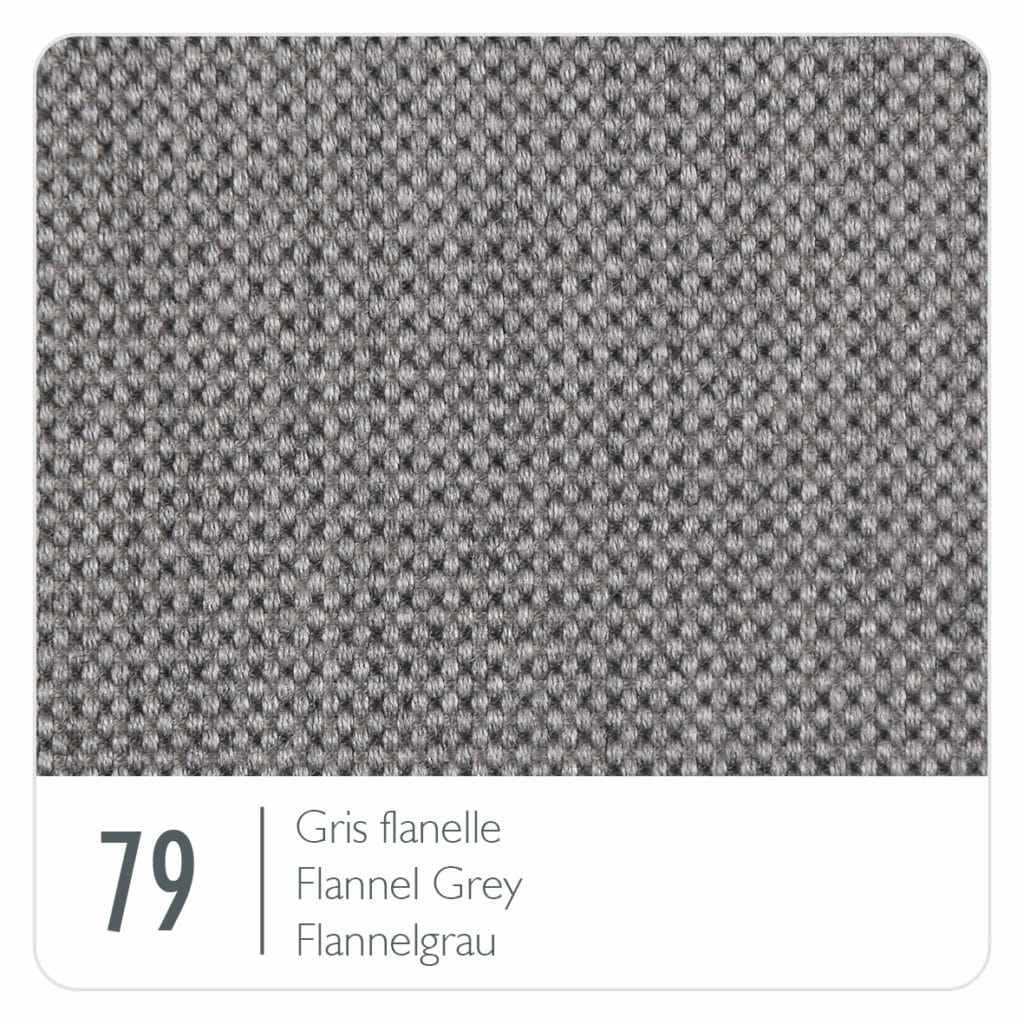 Un tissu taupe grisé avec le numéro 79 dessus.