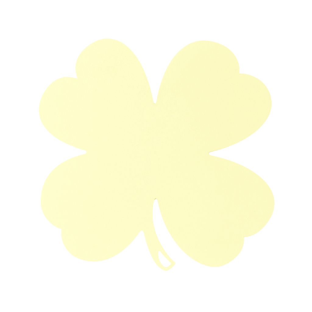 Un fond blanc avec un trèfle à quatre feuilles.