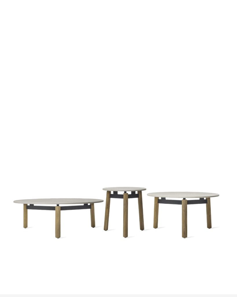 Trois tables basses Table d'appoint Lento sur fond blanc.