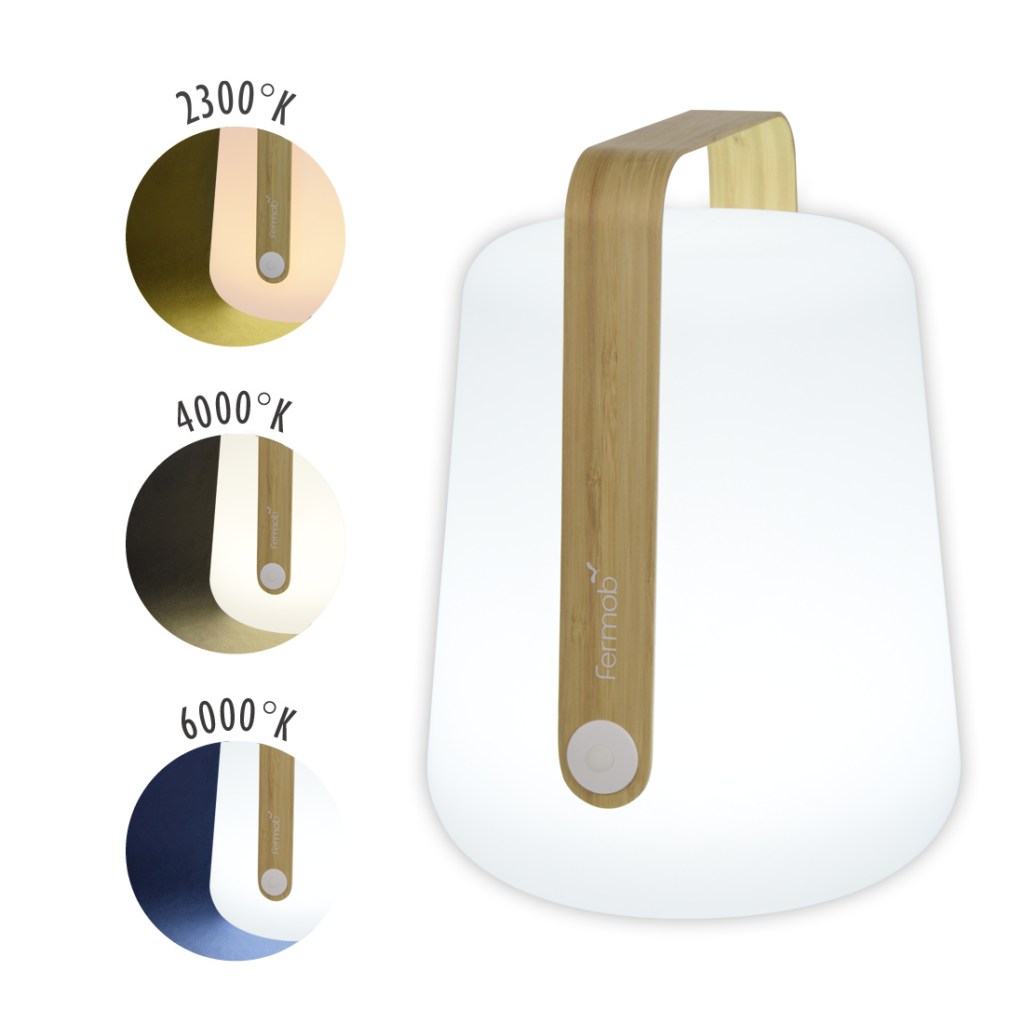 Une Lampe Balad Bambou H.38 cm avec un manche en bois et différentes couleurs.