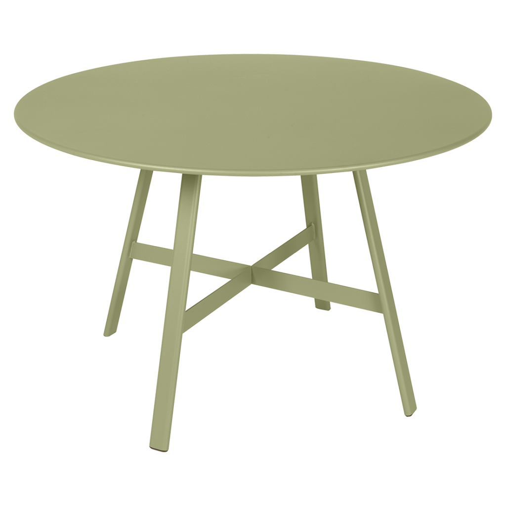 Une Table So'O, diam 117cm, composée d'un plateau rond vert et d'un piètement en métal.