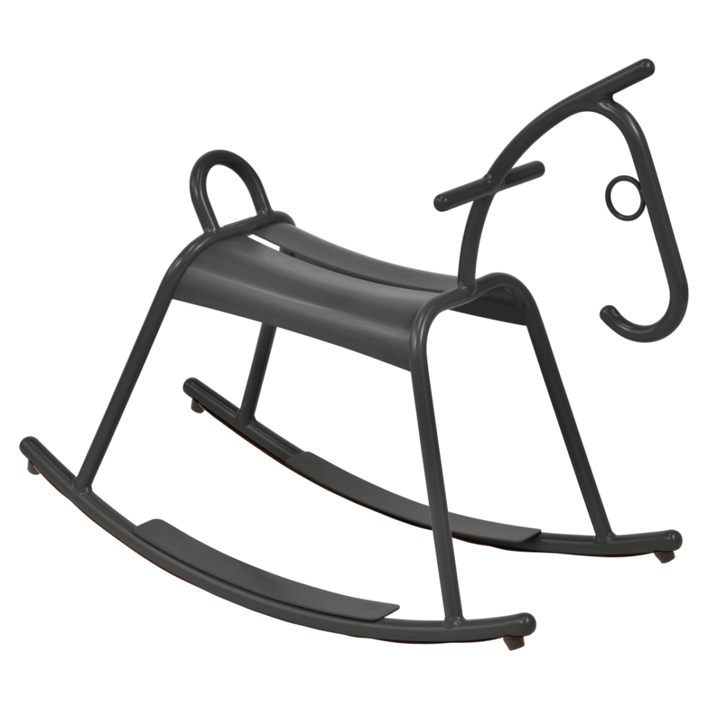 Un Cheval à Bascule en métal noir au design minimaliste sur fond transparent.