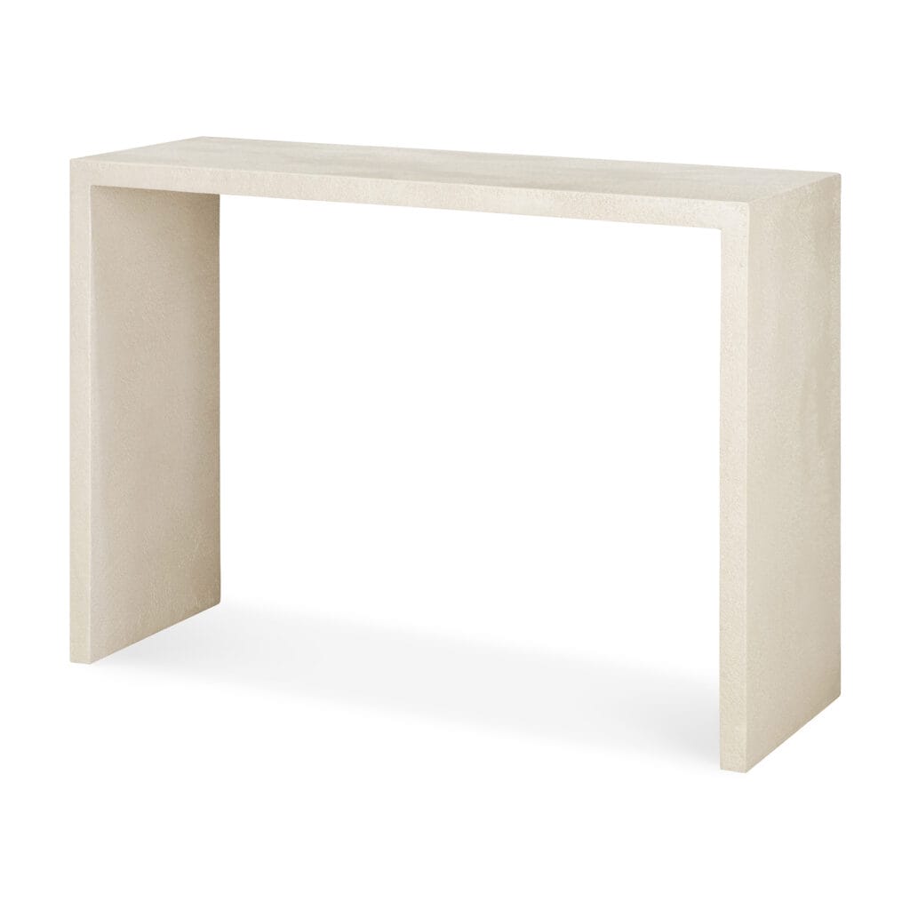 La table console Console Elements se détache gracieusement sur le fond blanc transparent.