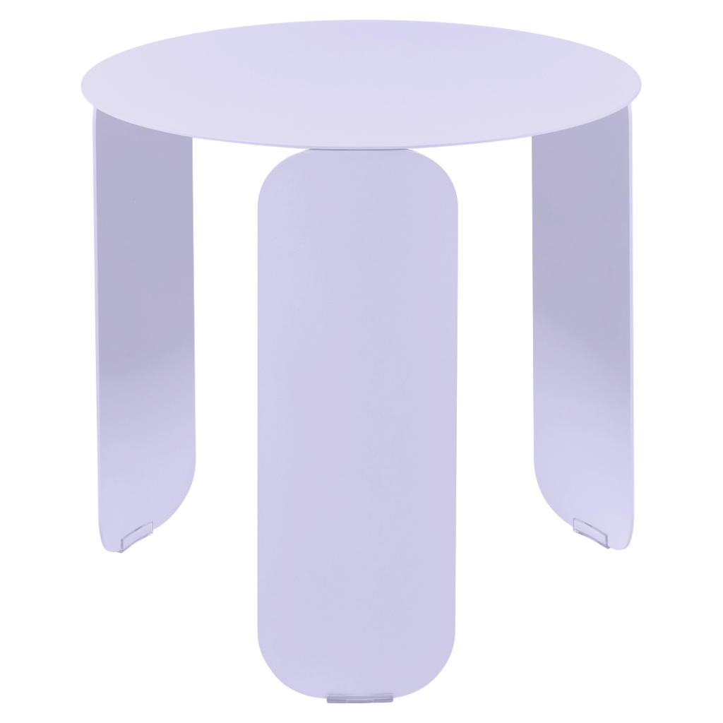 Une table ronde en guimauve avec un piètement blanc et un plateau diam 45 cm.