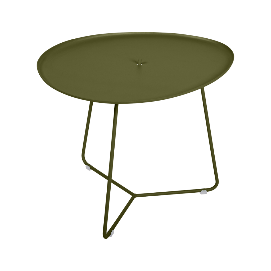 Une table ovale avec des pieds en métal vert olive.