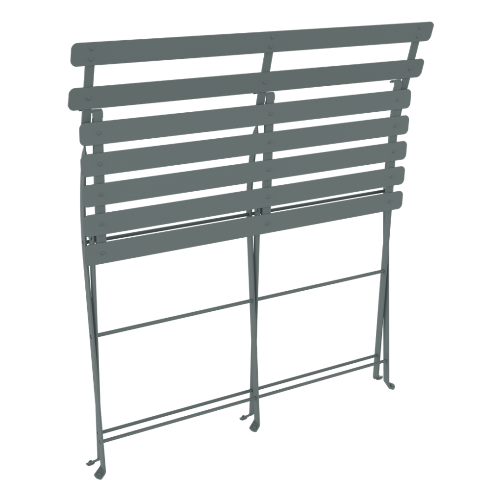 Stores horizontaux endommagés à lattes pliées en coton Blanc.