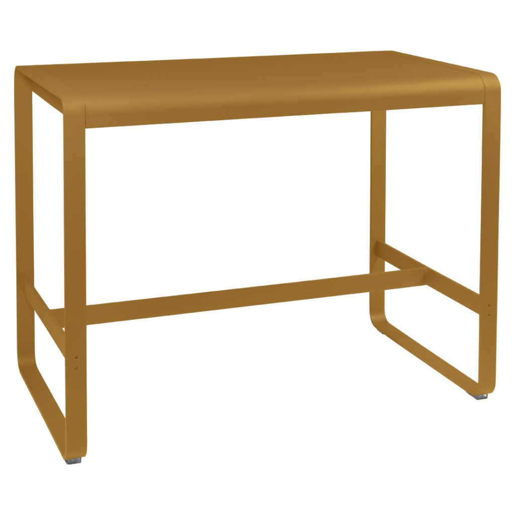 Banc d'extérieur sans dossier en métal jaune, au design rectangulaire simpliste et monté sur de petites roulettes noires, idéal pour accompagner la Table haute Bellevie.