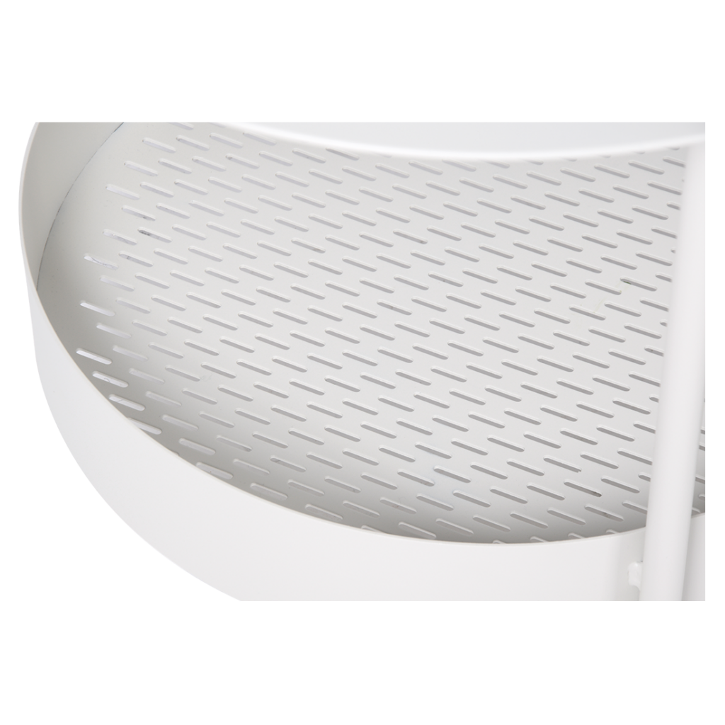 Gros plan d'un tabouret circulaire blanc en métal avec un siège perforé et des pieds blancs, isolé sur un fond blanc.