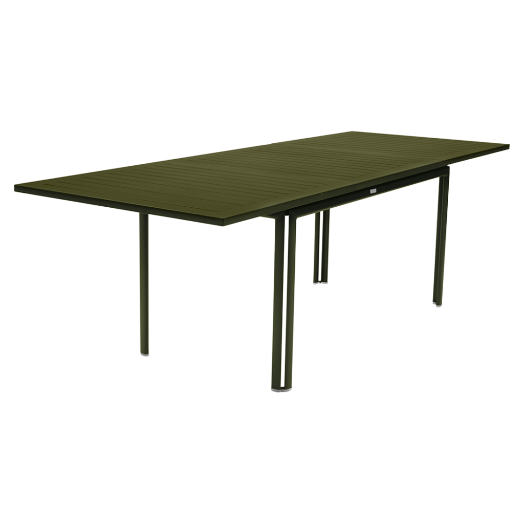 Table de ping-pong en métal vert avec structure en acier, positionnée sur fond Gris Lapilli.
