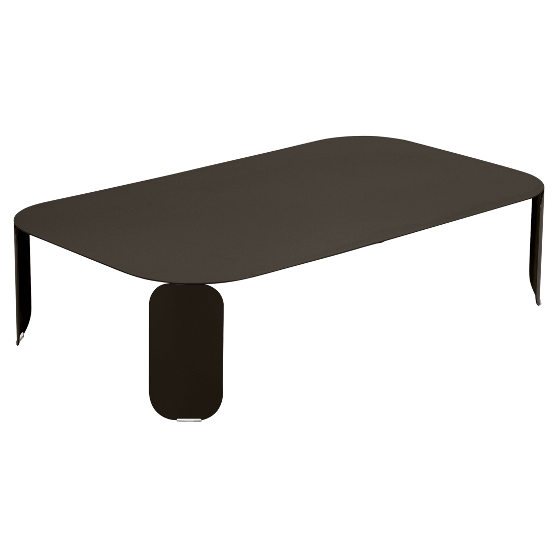 Une table basse rectangulaire noire moderne Bebop avec des bords arrondis et deux pieds solides, sur fond violet clair.