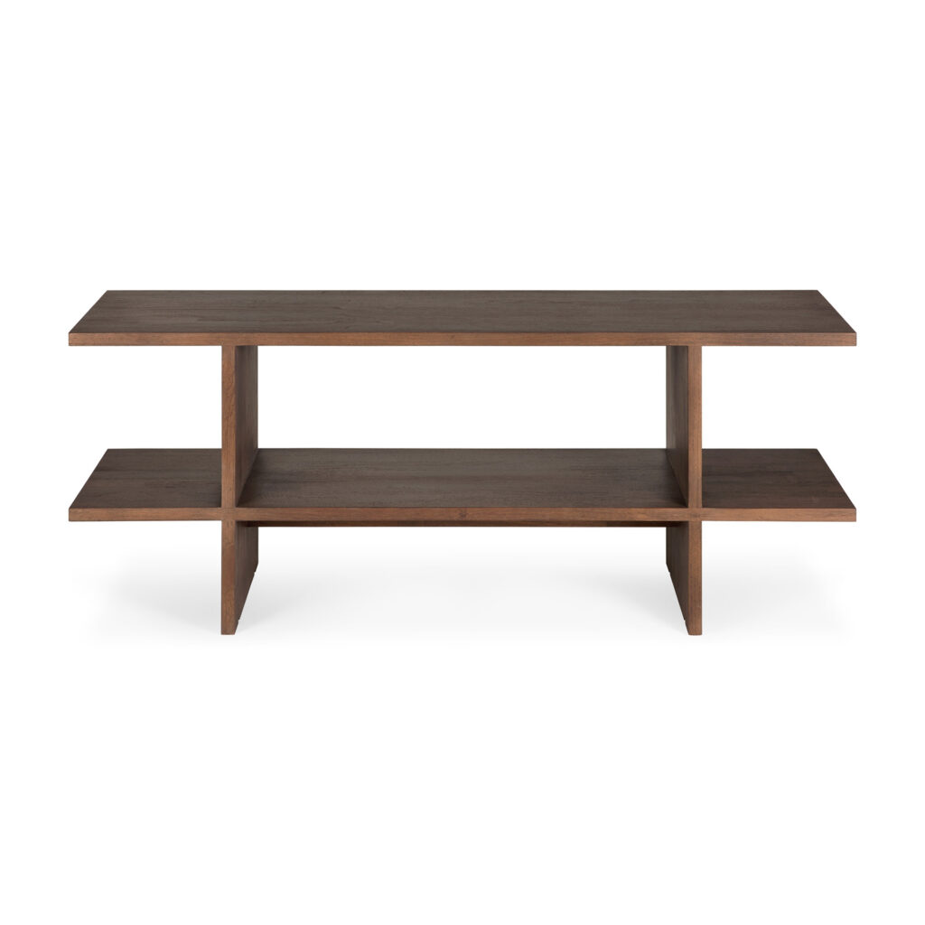 La table d'appoint Kabuki, une pièce en bois moderne reflétant l'élégance Kabuki, offre deux étagères, un espace central ouvert et des supports solides dans une riche finition brun foncé.